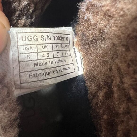 Ugg Jocelin‎ black bootie ankle cut Womens 6 - Picture 8 of 8